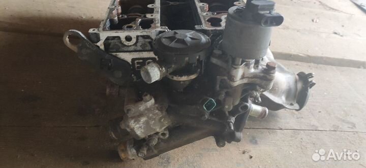 Запчасти с двигателя 2.0 16V EW10j4