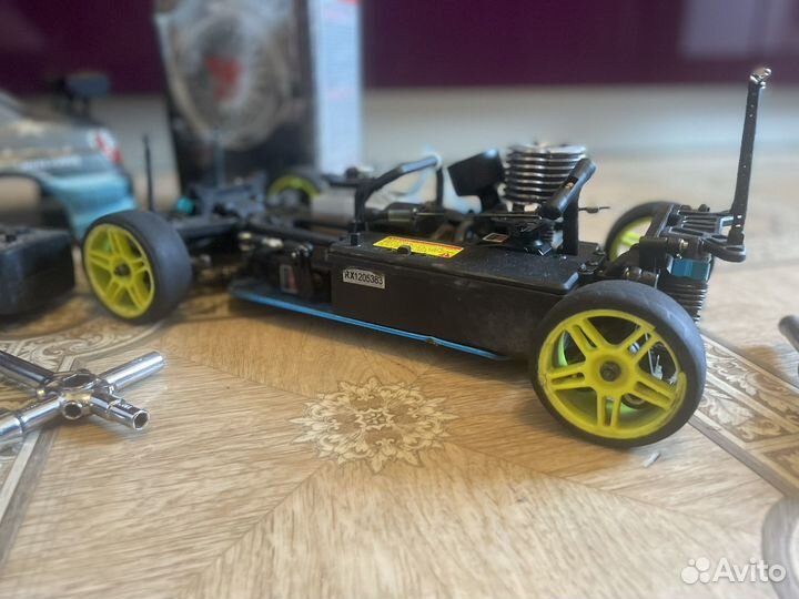 Радио управляемая машина на нитрометаноле
