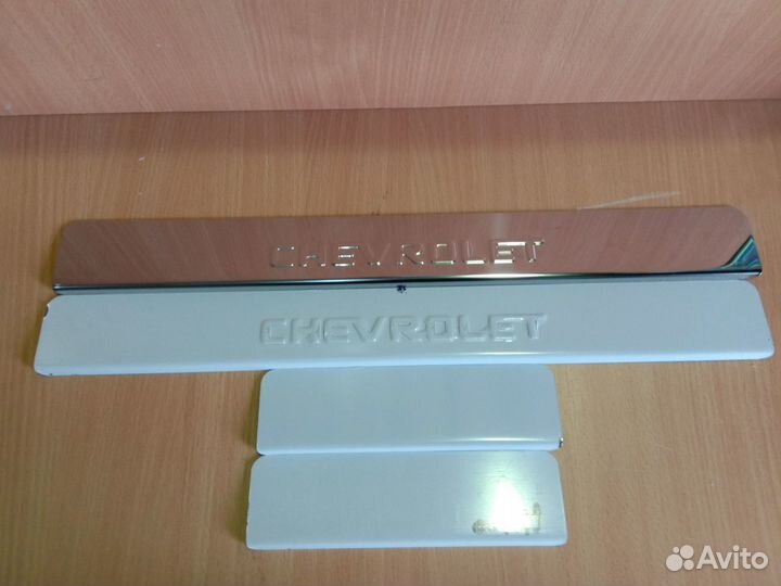 Накладки на пороги Chevrolet Cobalt (нержавейка)