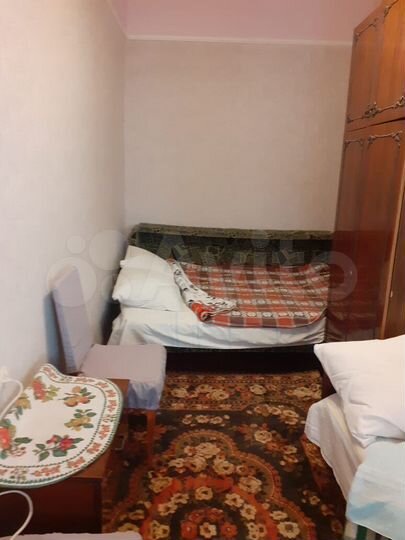 Комната 12 м² в 4-к., 1/2 эт.