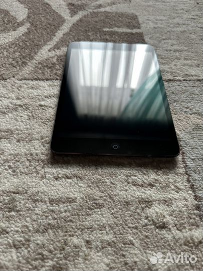 Планшет Apple iPad mini 1 black 16 GB