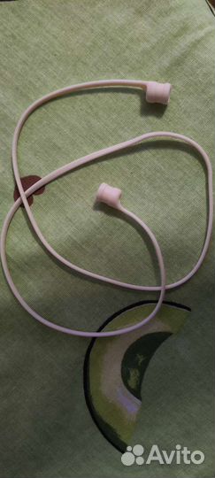 Держатели для беспроводных наушников