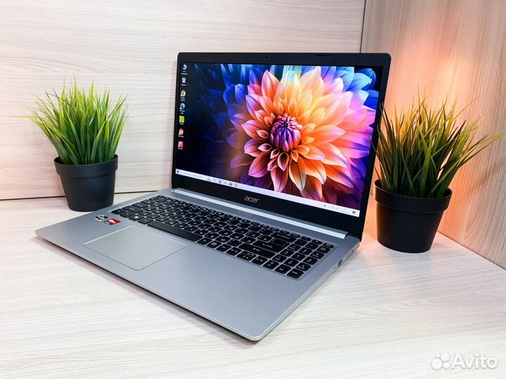 Ноутбук Acer Ryzen 8 ядер/16Gb/RX640/SSD512