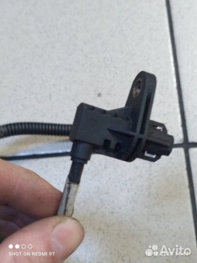 Датчик abs передний левый Hyundai Solaris 1