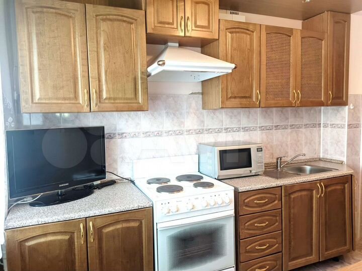 2-к. квартира, 60 м², 4/9 эт.