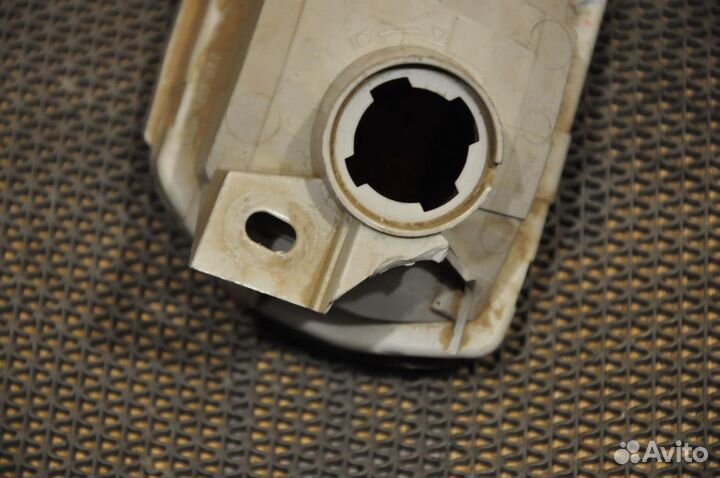 Фонарь задний правый toyota land cruiser prado G