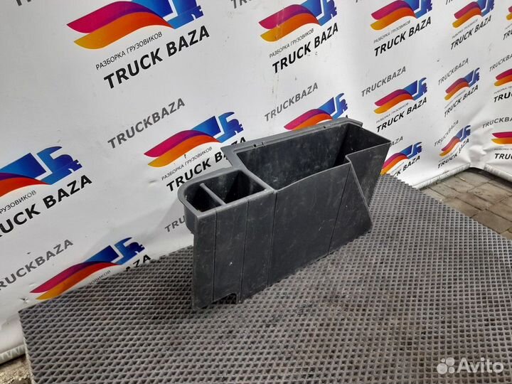 Бардачок Mercedes-Benz Actros