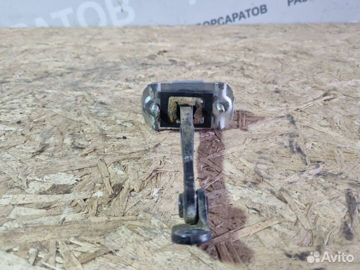 Ограничитель двери задний правый Ssangyong Action