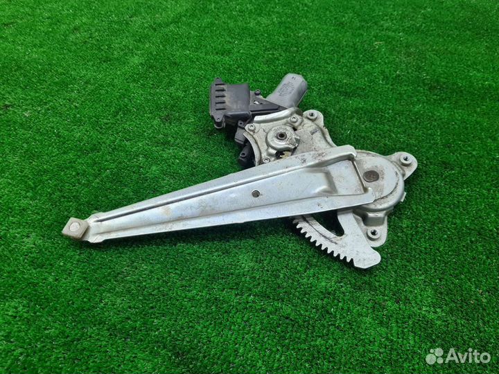 Стеклоподъемник задний левый Toyota Camry 40