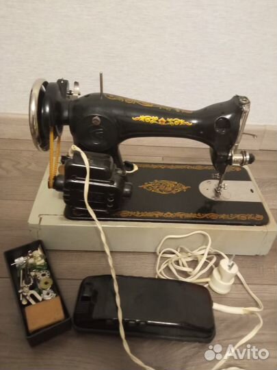 Швейная машина бу