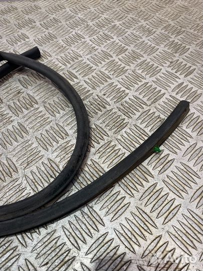 Уплотнитель двери задней левой LADA X-Ray