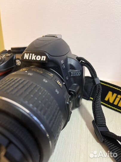 Зеркальный фотоаппарат