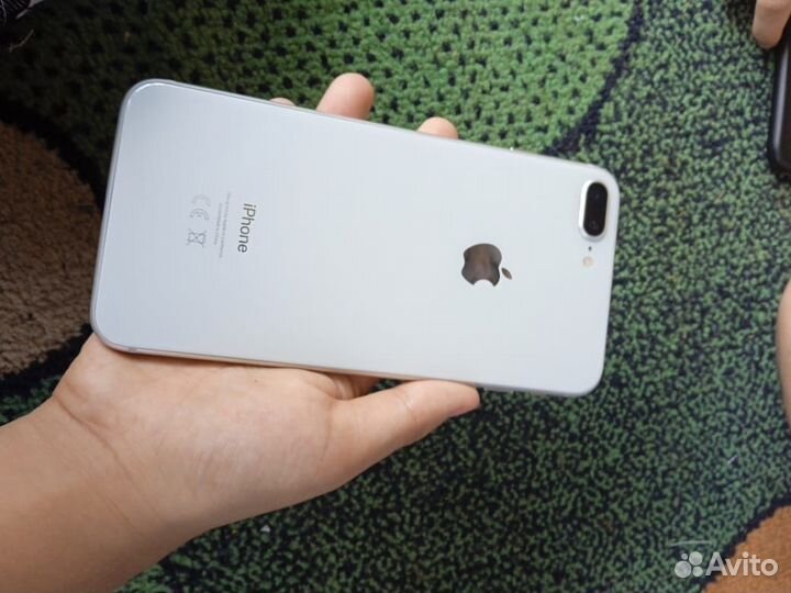 Телефон iPhone 8 plus