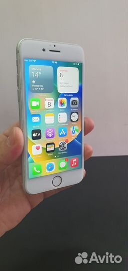 iPhone 8, 64 ГБ