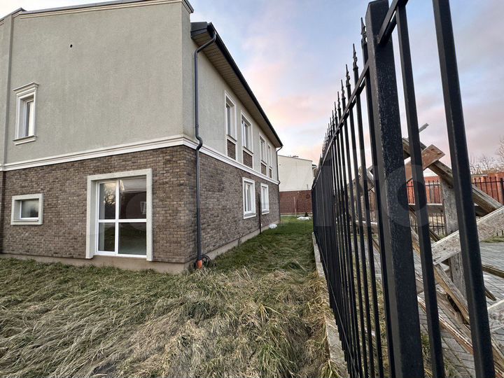 Таунхаус 155 м² на участке 3 сот.