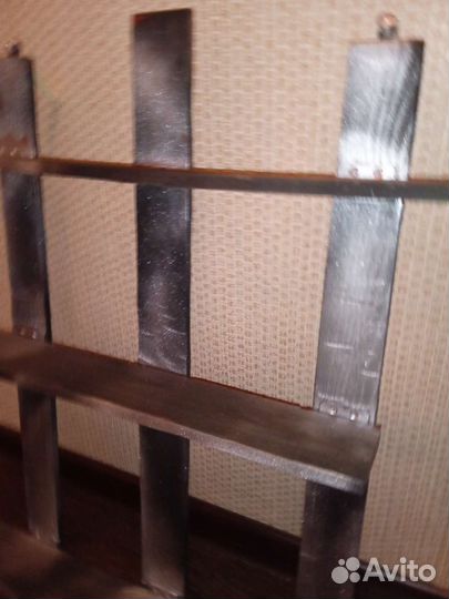 Полка деревянная