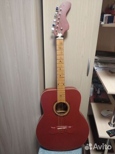 Акустическая гитара