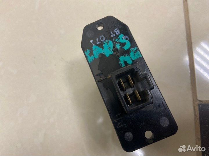 Резистор печки Mitsubishi Carisma хетчбек 4G93