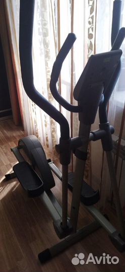 Эллиптический тренажер torneo