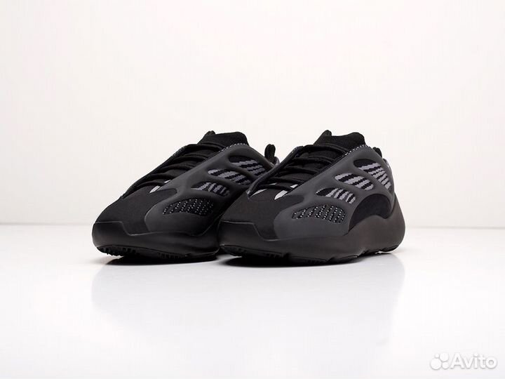 Кроссовки Adidas Yeezy 700 v3 Alvah (36-45)