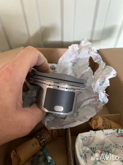 Поршень Toyota 1GR-FE 4.0