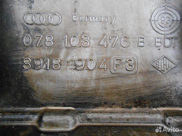 Клапанная крышка гбц Ауди 80 100 а6 2.6i и 2.8i