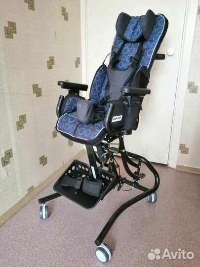 Детская инвалидная коляска