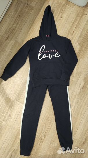 Спортивный костюм для девочки 128 бу