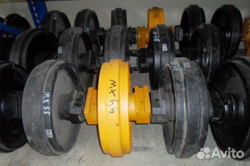 Колесо направляющее (ленивец) Yanmar B5