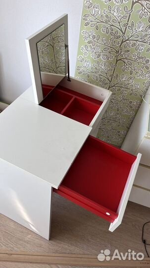 Трельяж, столик для макияжа, туалетеый столик