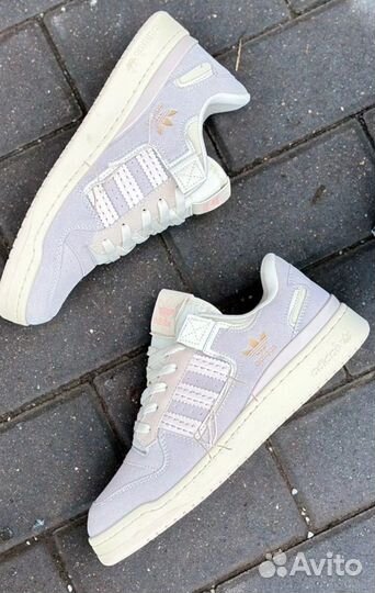 Кроссовки adidas