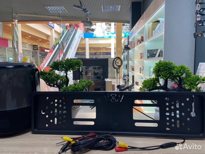 Рамка с камерой заднего вида (новая, гарантия)