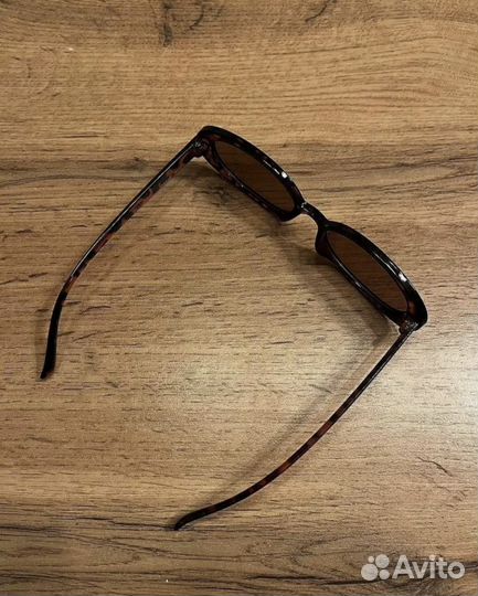 Солнцезащитные очки женские