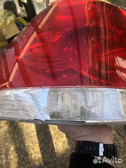 Задняя левая фара на opel astra h
