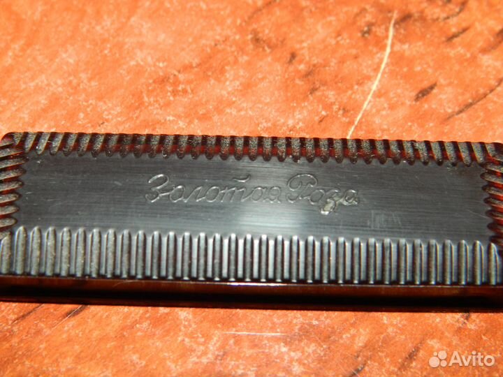 Тени для век