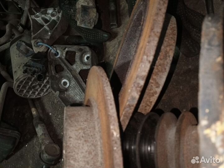 Задние тормозные диски Ниссан Примьера П12 1.6