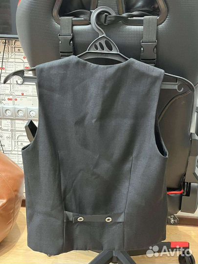 Жилетка для мальчика школьная