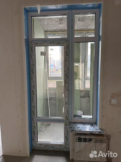 Дверь пластиковая с окном