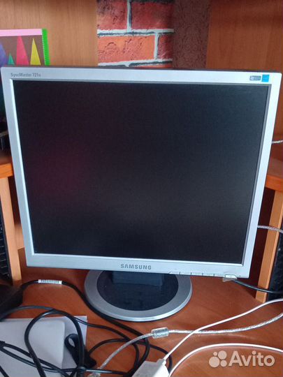 Монитор Samsung syncmaster 721N