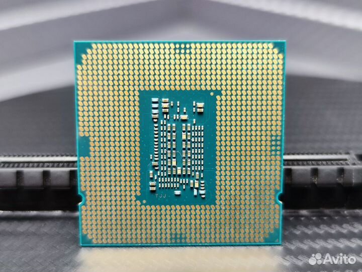 Процессор LGA 1200 Intel Core i5-10400 OEM