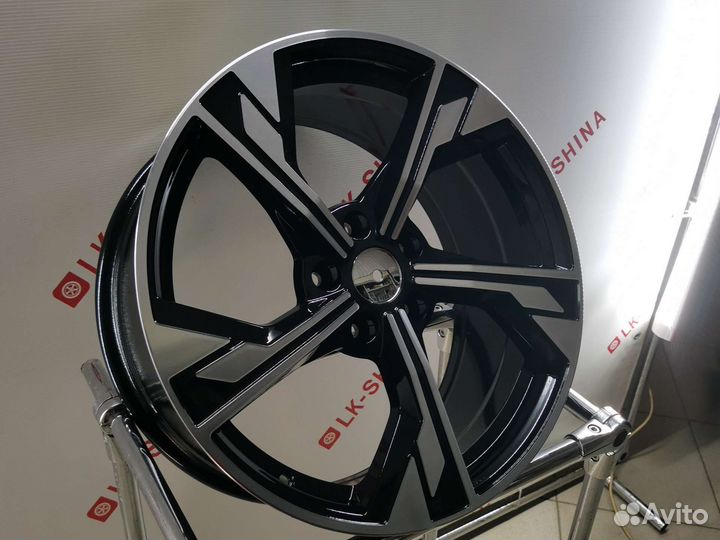 Диски RE 350 5х114.3 R18 Toyota Mitsubishi Nissan