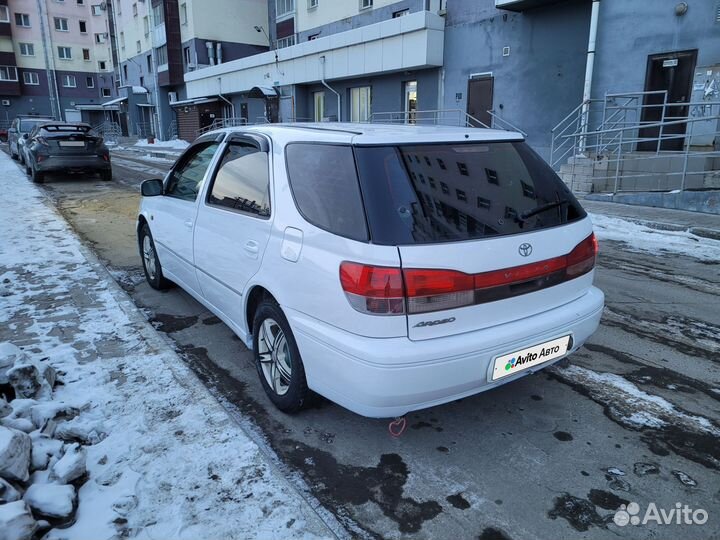 Toyota Vista Ardeo 2.0 AT, 2000, 250 000 км