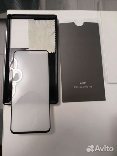 Защитное стекло Realme 8i Pero