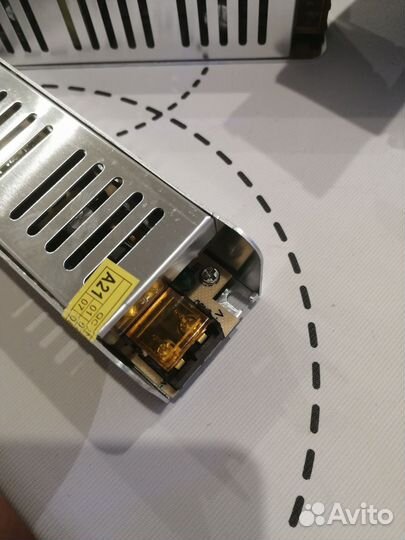 Источник постоянного напряжения