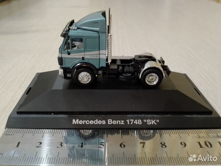 574) Тягач Mercedes Benz SK 1748 в боксе