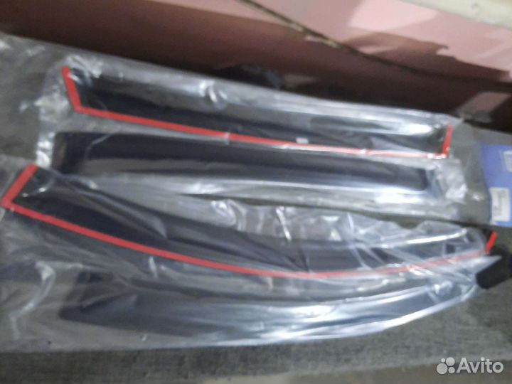 Ветровики toyota раф4