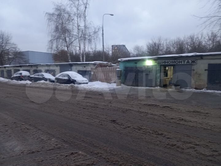 Гараж, > 30 м²