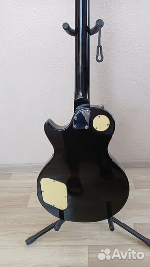 Электрогитара Les paul