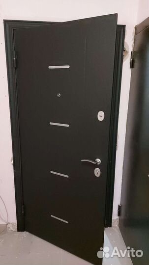 Установщик входных дверей