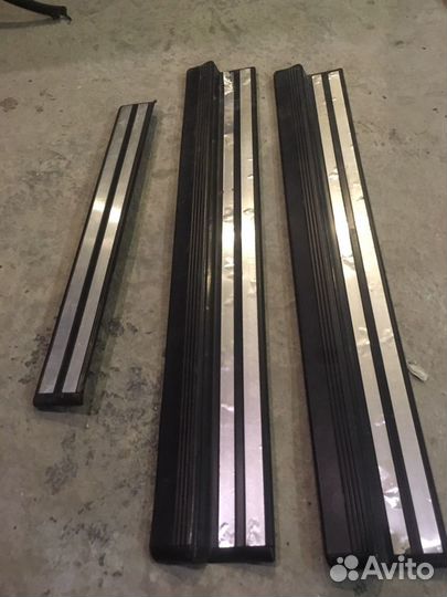 Накладки порогов mercedes w210